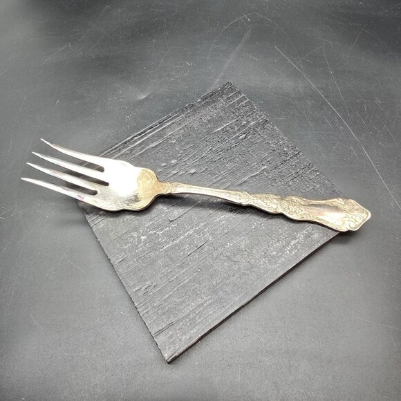Antique Silverplate Rogers AA Serving Fork With Intricate Floral Design HS274 - Picture 4 of 9